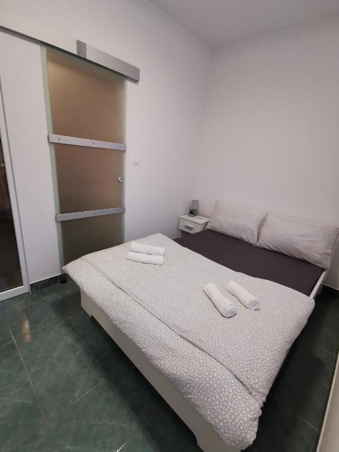 Goriska Apartments Ajdovščina Kültér fotó