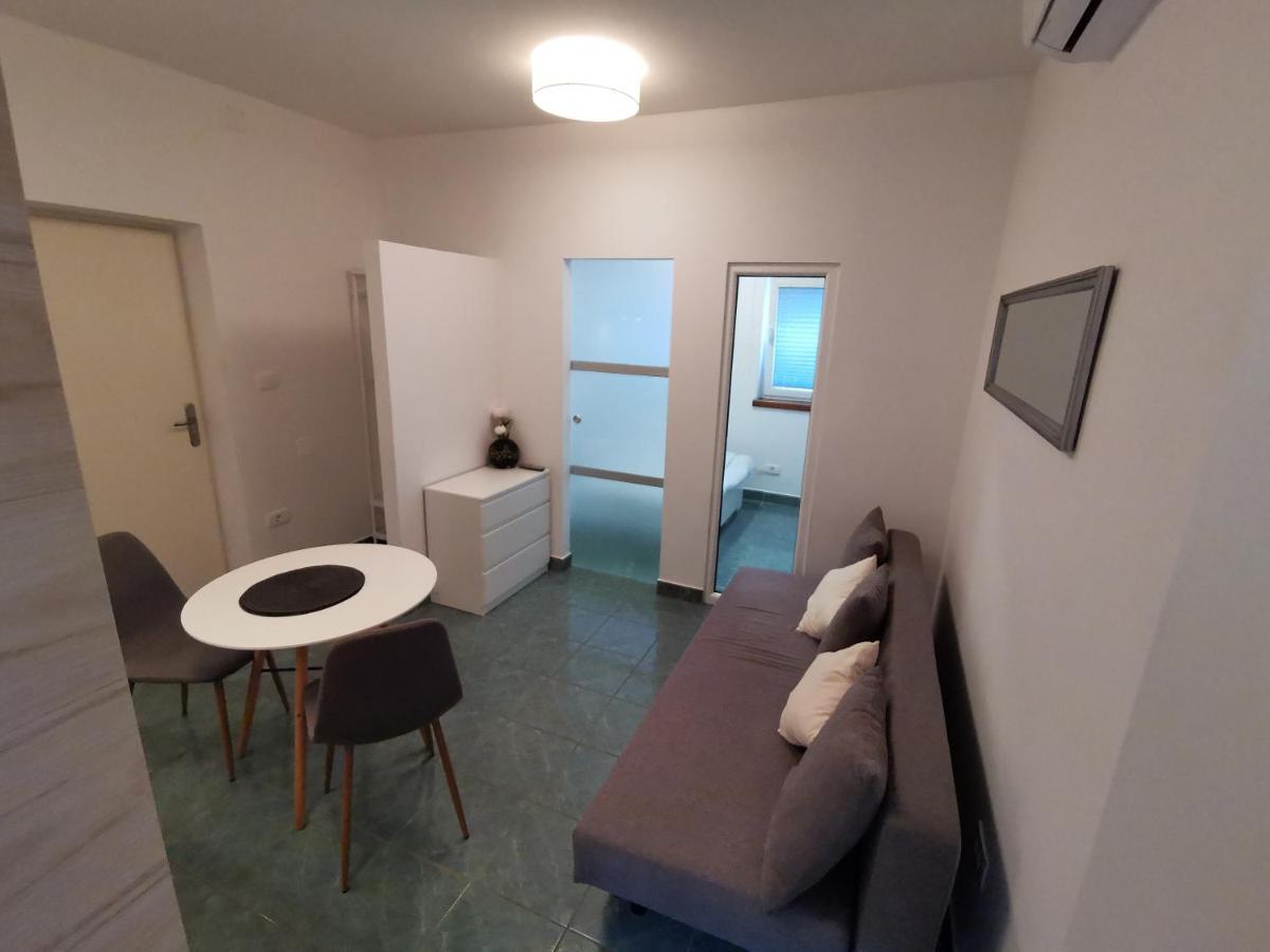 Goriska Apartments Ajdovščina Kültér fotó